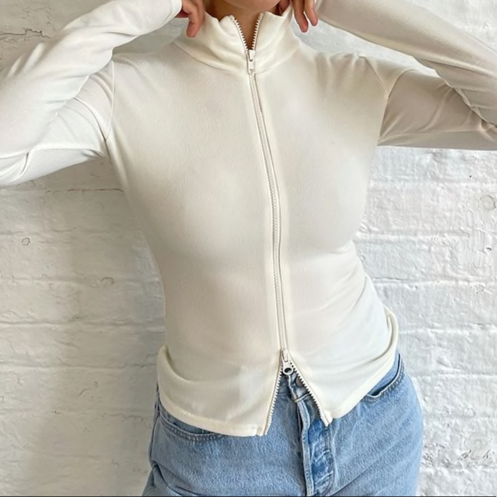 Zip up top